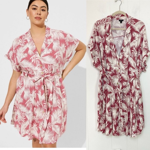 Torrid Collared Dress shirt Dress Size 4X Shaded Palm Button Front Rayon Pink - Picture 1 of 15